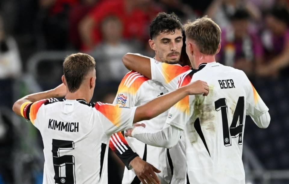 半岛体育官网入口-英格兰逆袭挤掉苏格兰，匈牙利憾负波黑无缘晋级的简单介绍