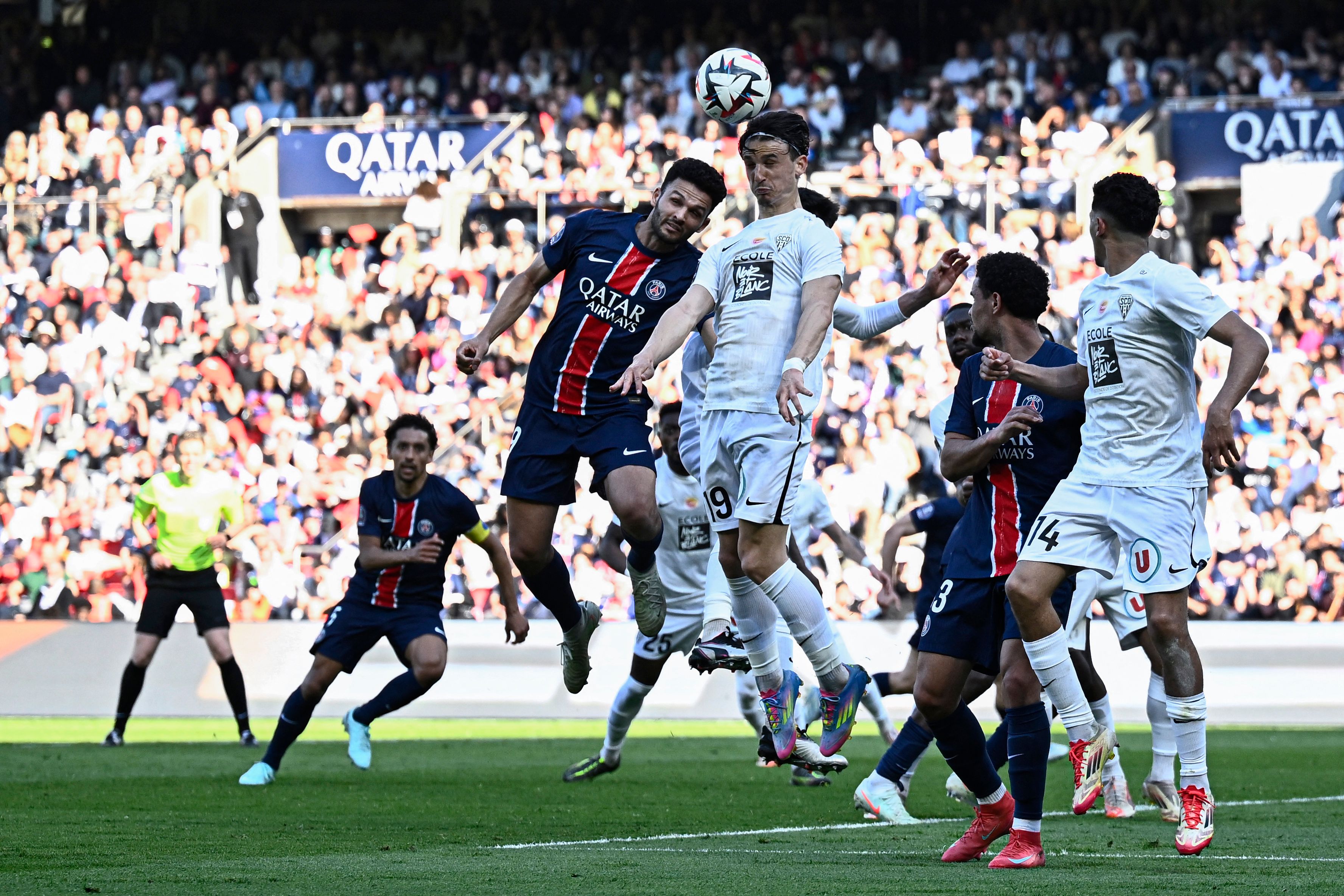 半岛体育官网登录-包含巴黎圣日耳曼连胜追平记录，势不可挡的词条