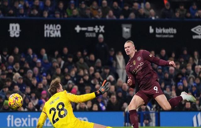 半岛综合体育官方app下载-关于曼联双杀对手，领跑英超积分榜的信息